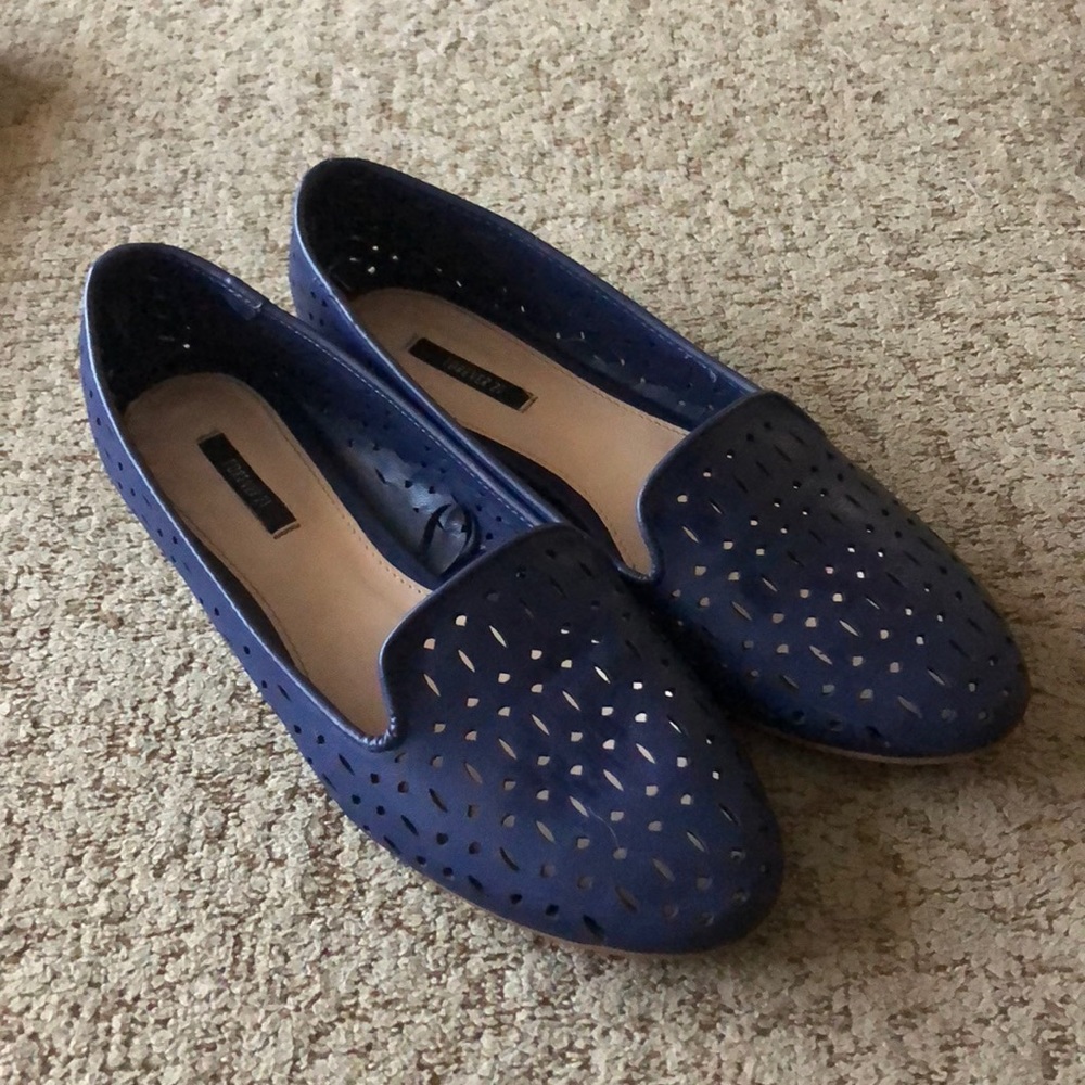 Forever 21 size 7 navy loafer flats